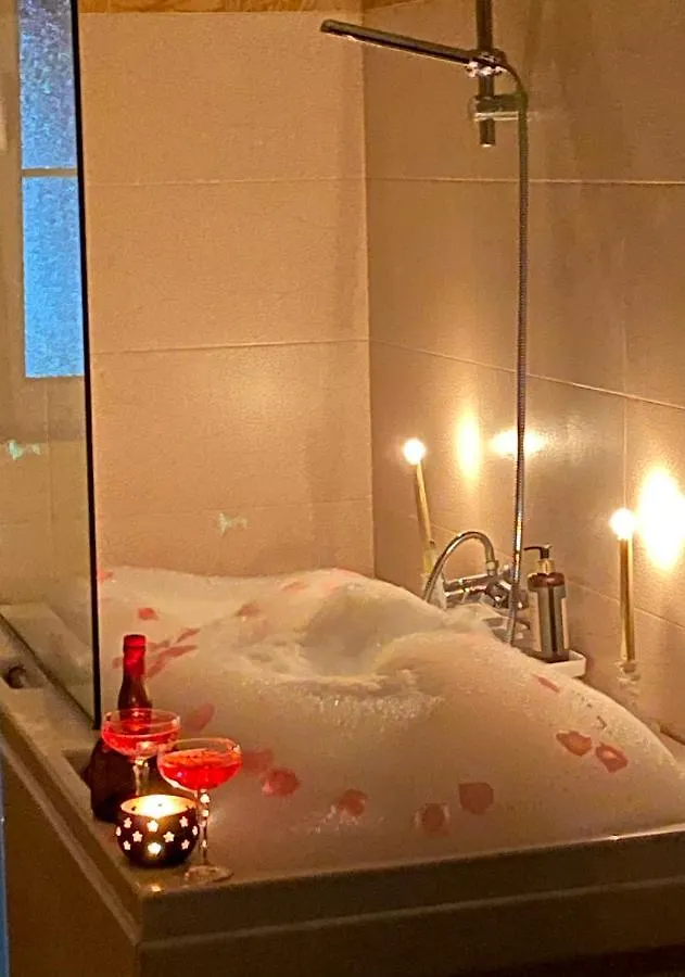 Hotel Internacional Gym & Spa Fushe-Arrez 3*,  Albánie
