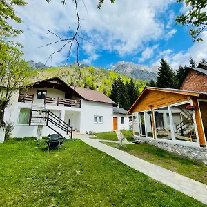 Bujtina Arlindi Bed & Breakfast